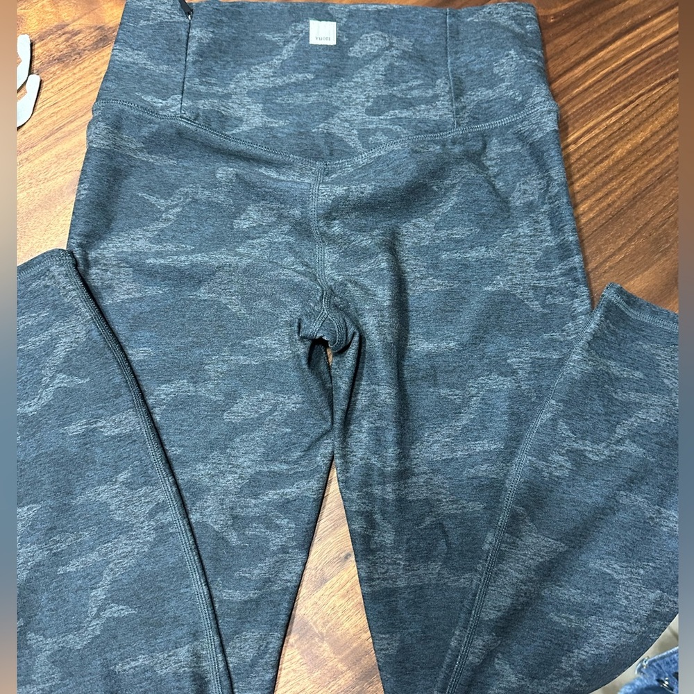 Vuori leggings worn once size small